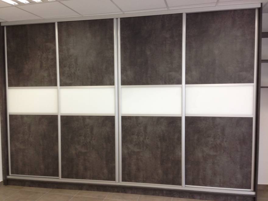 Portes de placard coulissantes en Mélaminé et Verre Laqué