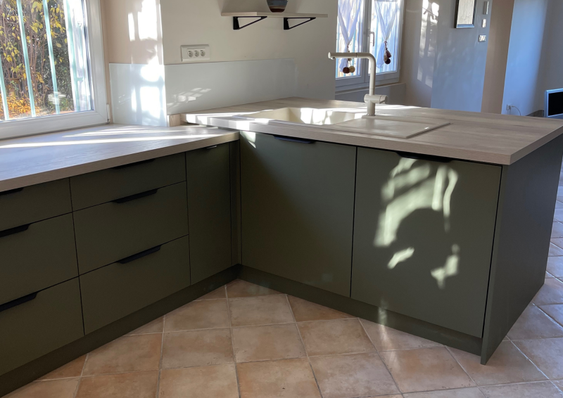 Avant/après d'une cuisine à La Couronne