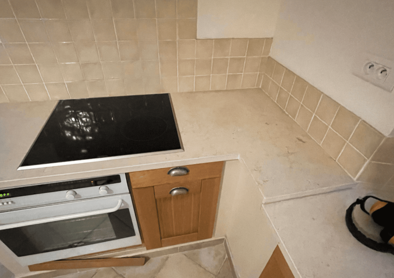 Avant/après d'une cuisine à La Couronne