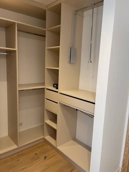 Fabrication et pose de Dressing Sur Mesure