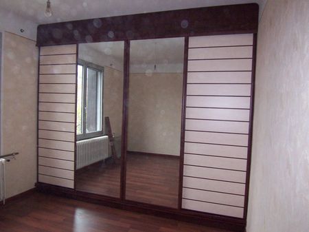 Porte Coulissante  en verre laqué contemporaine pour placard