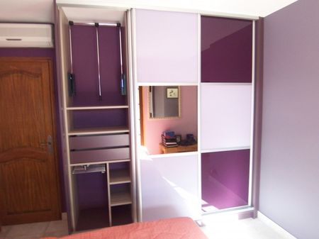 Portes coulissantes en verre laqué façon Damier